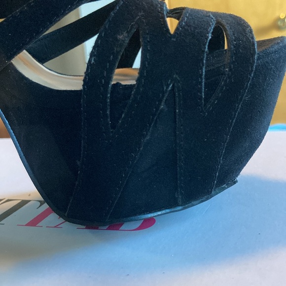 JustFab Platform Heels in Black Faux Suede, Like New! - Picture 7 of 14
